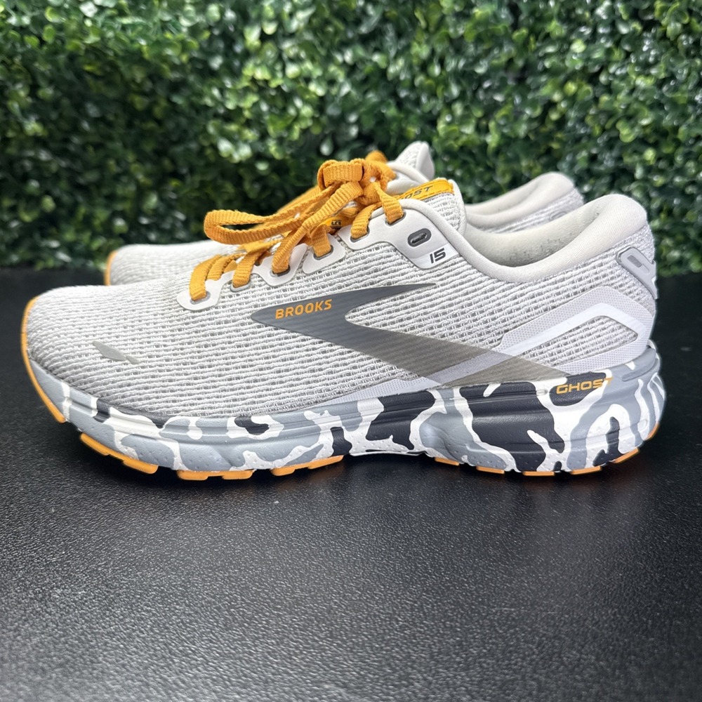 Brooks Ghost 15 Shoes Womens Size 7 B Gray Camo Running Sneakers 1203801B110